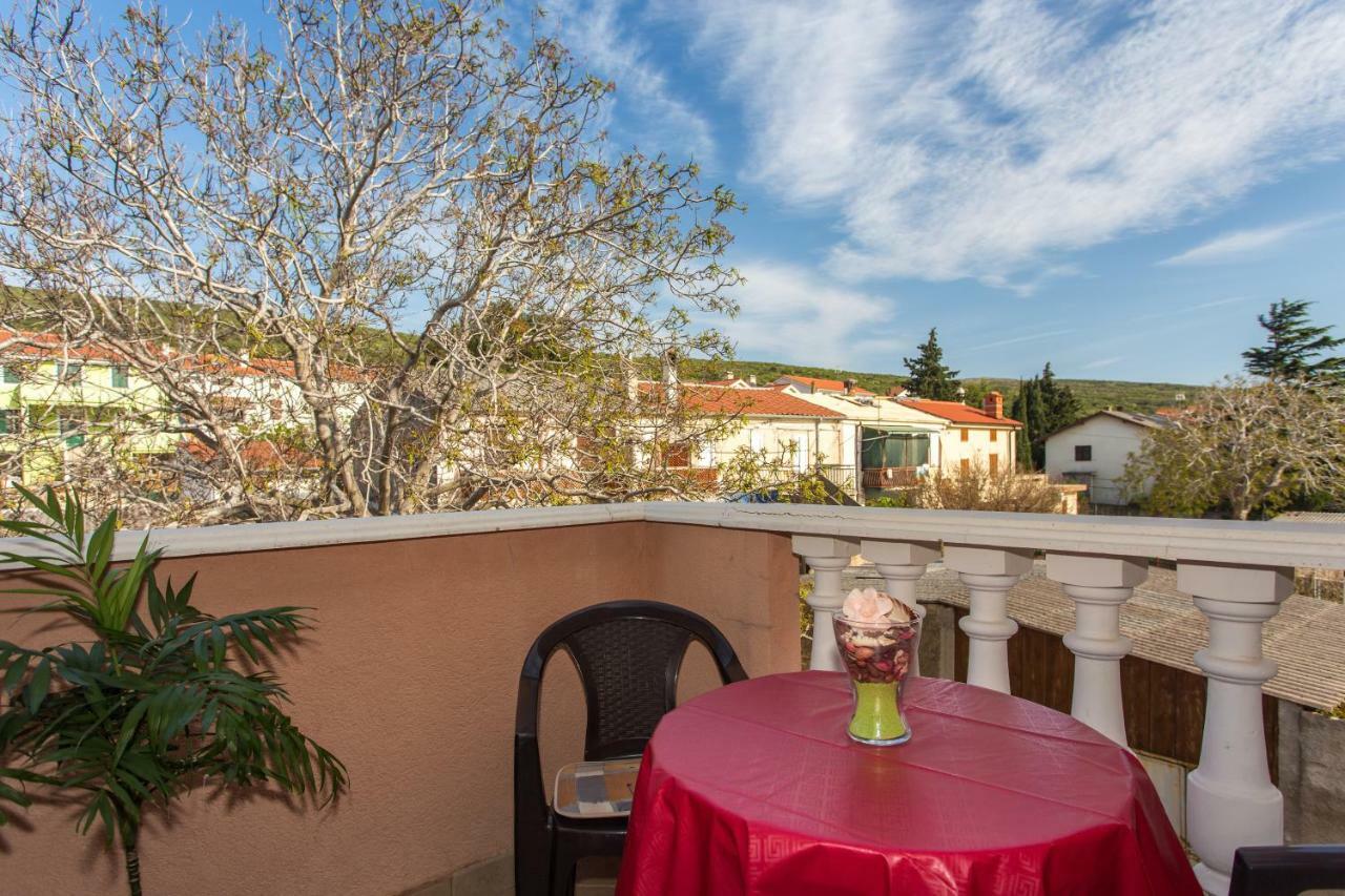 Apartments Bonifacic Punat Exterior photo