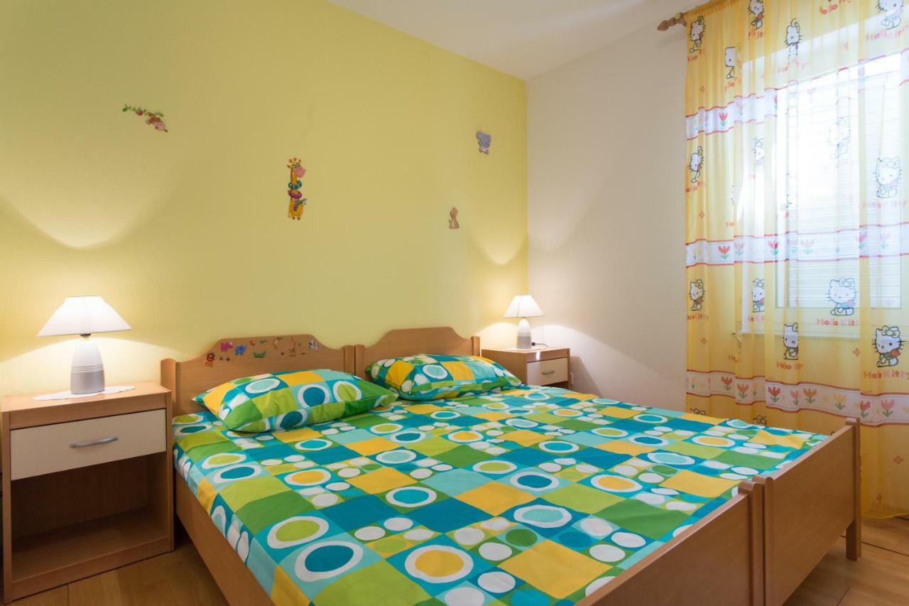 Apartments Bonifacic Punat Room photo